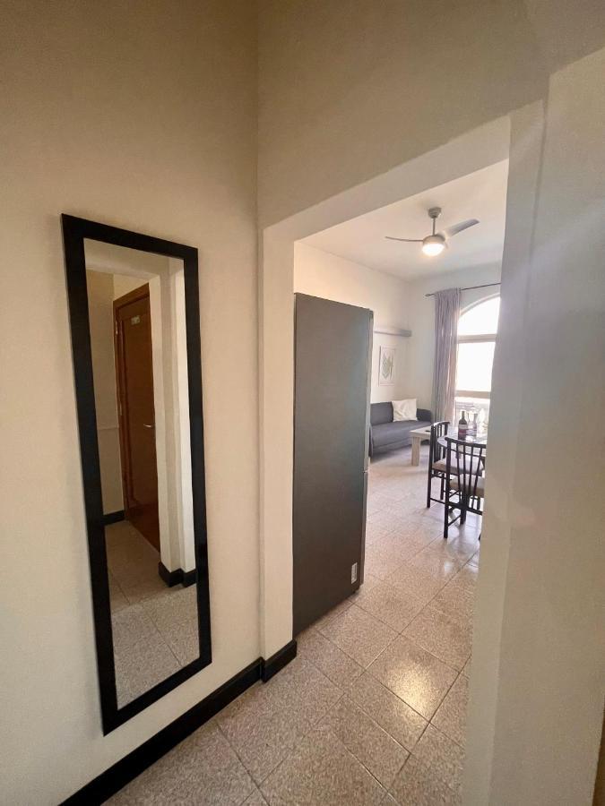 Seafront Apartment With Balcony Overlooking Marina Għajnsielem Exteriör bild